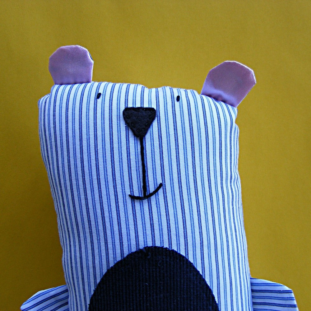 Warren the Charity Bear – a free teddy bear pattern - Shiny Happy World