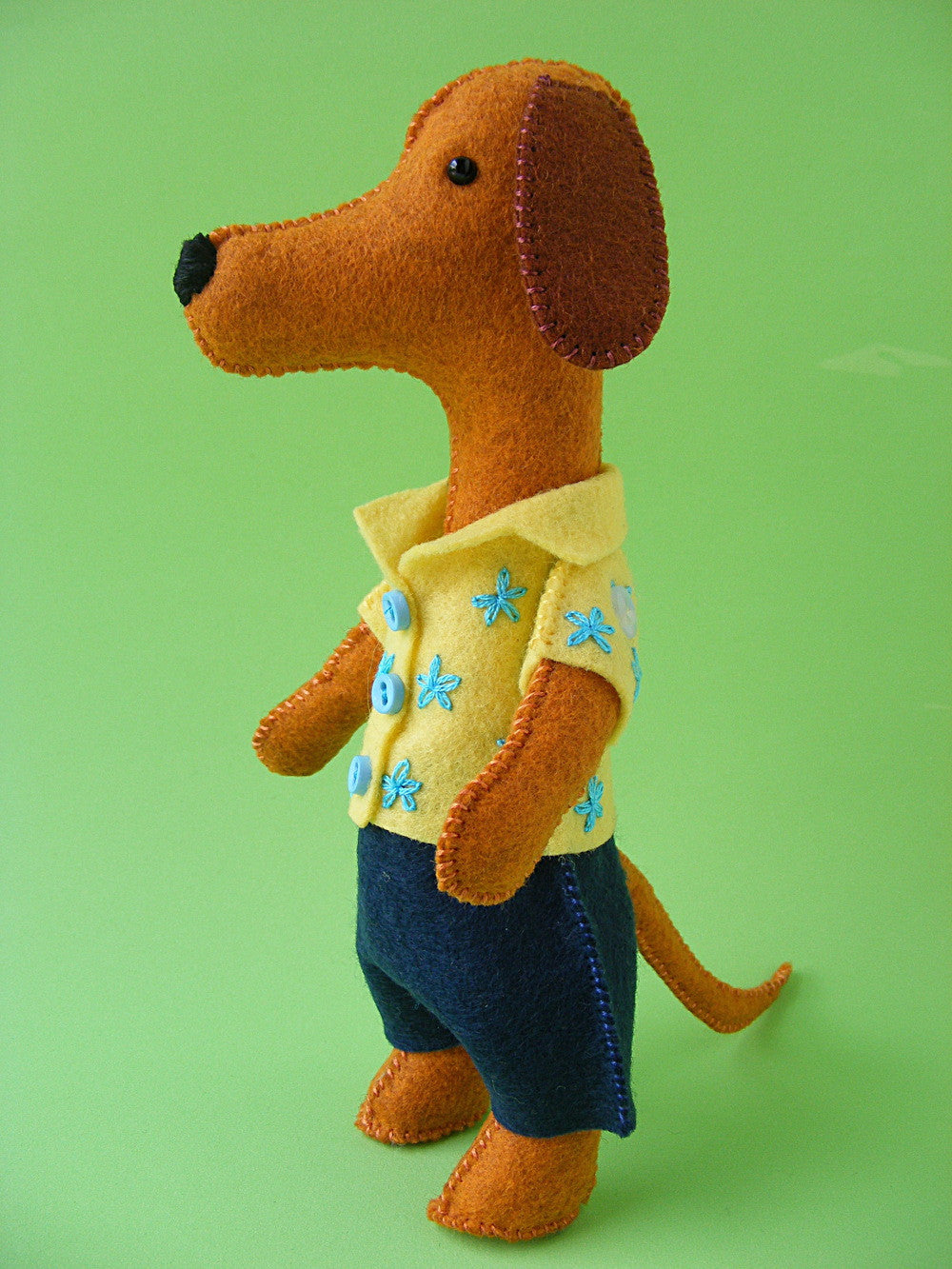 Herbie Hound - felt dog softie pattern